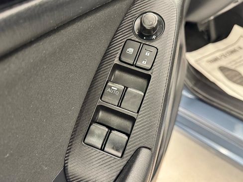 Used 2016 MAZDA MAZDA3 i Touring FWD image 12