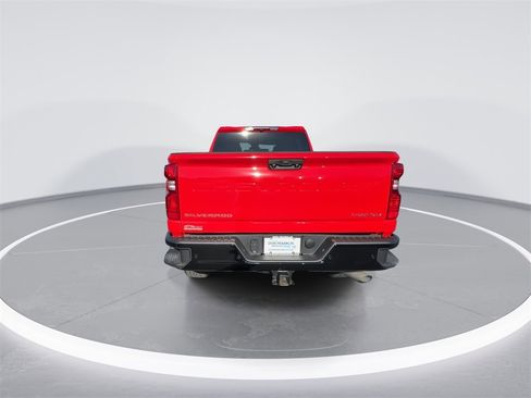 Used 2024 Chevrolet Silverado 2500 Custom w/ Custom Value Package image 7