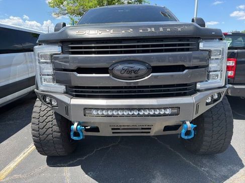 Used 2019 Ford F250 Lariat w/ Lariat Ultimate Package image 6