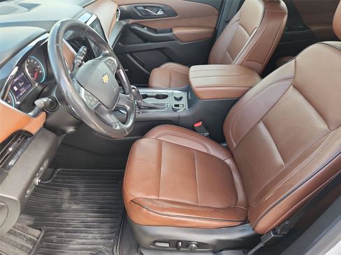 Used 2020 Chevrolet Traverse High Country FWD image 20