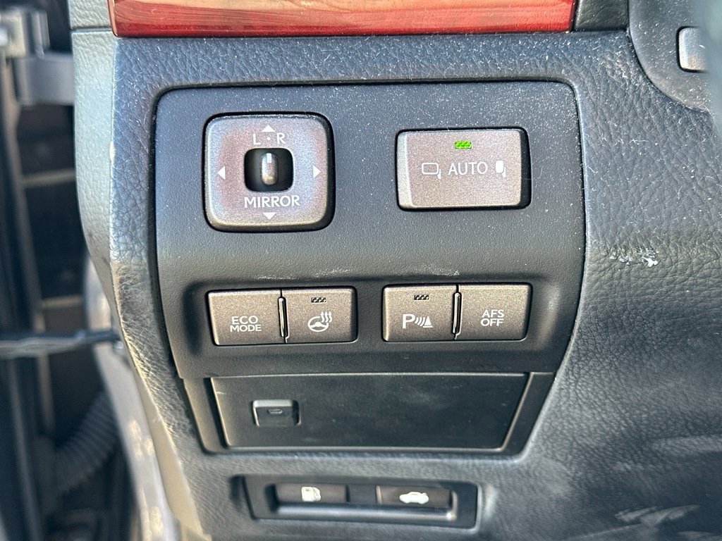 Used 2012 Lexus LS 460 AWD w/ Comfort Pkg image 18