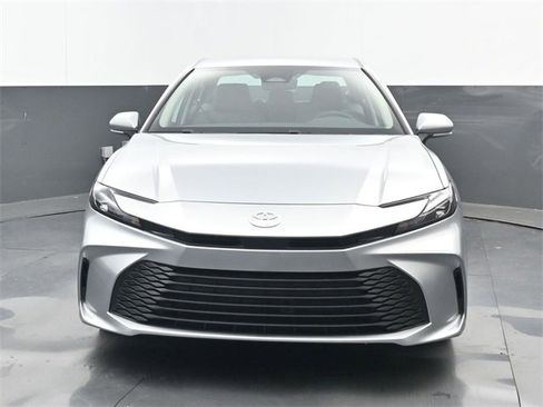 New 2026 Toyota Camry LE image 18