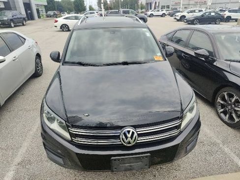 Used 2017 Volkswagen Tiguan Wolfsburg Edition FWD image 21