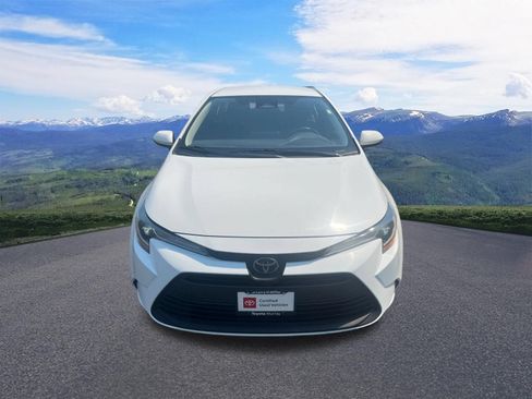 Used 2024 Toyota Corolla LE FWD image 9