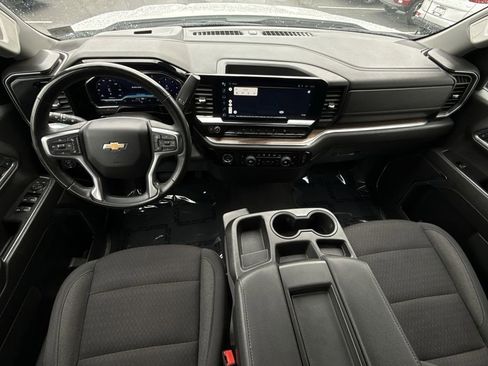 Used 2024 Chevrolet Silverado 1500 LT AWD/4WD image 23