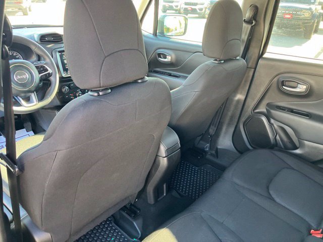 Used 2023 Jeep Renegade Latitude AWD/4WD image 22