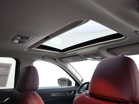 New 2025 MAZDA CX-5 Carbon Edition image 17