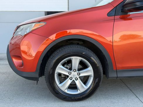Used 2015 Toyota RAV4 LE AWD/4WD image 27
