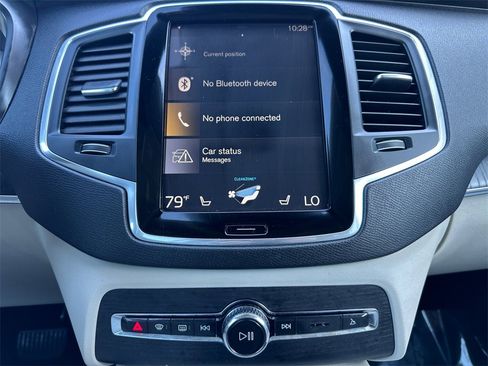 Used 2020 Volvo XC90 T6 Momentum w/ Protection Package image 20
