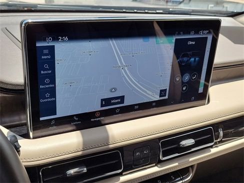 Certified 2023 Lincoln Nautilus Reserve image 18