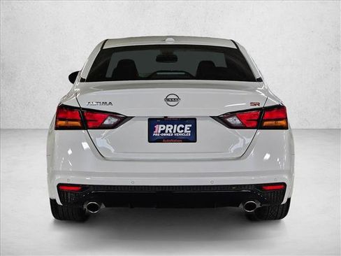 Used 2025 Nissan Altima 2.5 SR FWD image 6