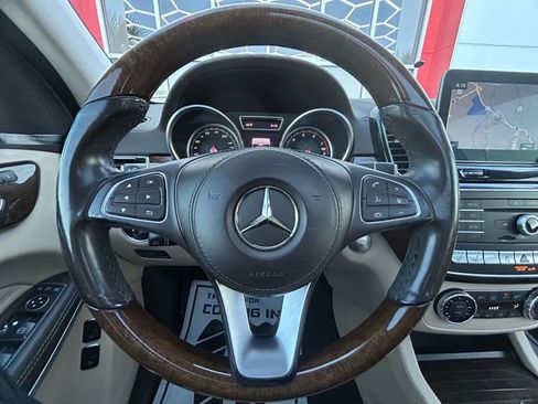 Used 2019 Mercedes-Benz GLS 550 4MATIC image 11