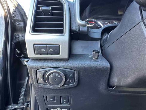 Used 2019 Ford F250 Lariat w/ Lariat Ultimate Package image 9
