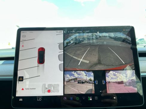 Used 2023 Tesla Model Y Long Range AWD/4WD image 29