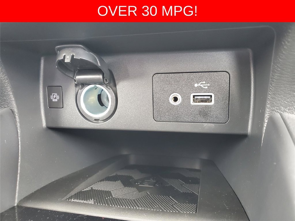 New 2025 Nissan Versa SV w/ Trunk Package FWD image 24