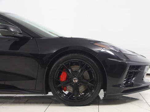 Used 2021 Chevrolet Corvette Stingray Premium Cpe w/ Z51 Performance Package RWD image 59