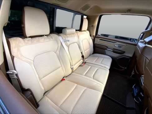 Used 2021 RAM 1500 Laramie AWD/4WD image 19