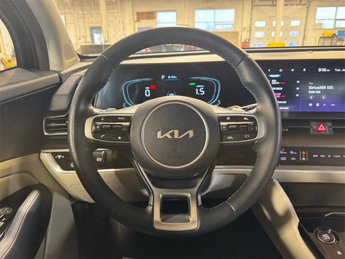 Certified 2023 Kia Sportage EX image 15