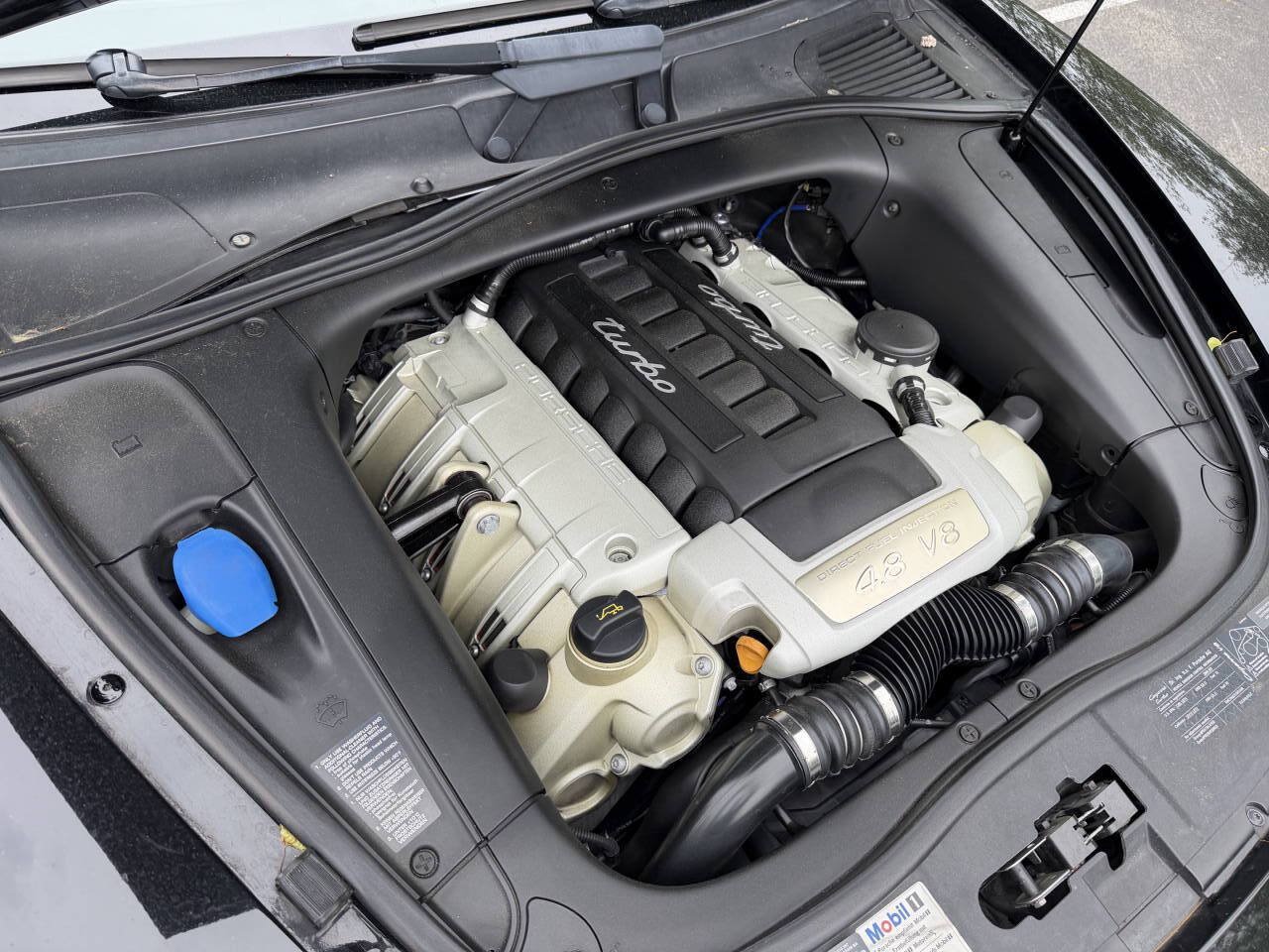 Used 2008 Porsche Cayenne Turbo AWD/4WD image 33