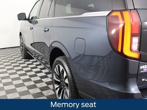 New 2025 Ford Expedition Max Platinum w/ Driver's Package image 20