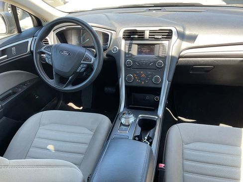 Used 2018 Ford Fusion S FWD image 8