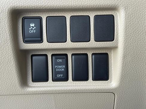 Used 2013 Nissan Quest SV w/ Leather Pkg image 22