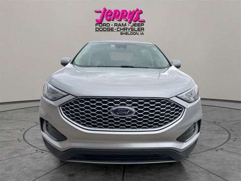 Used 2023 Ford Edge SEL image 8