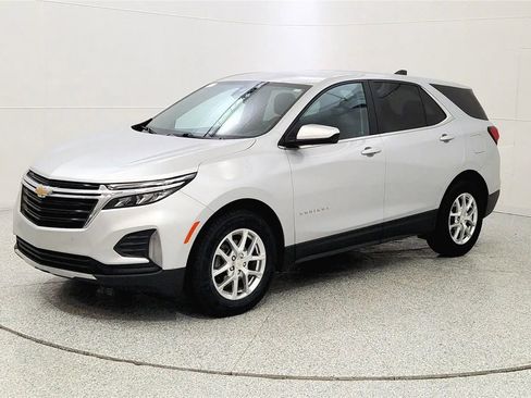 Used 2022 Chevrolet Equinox LT image 3
