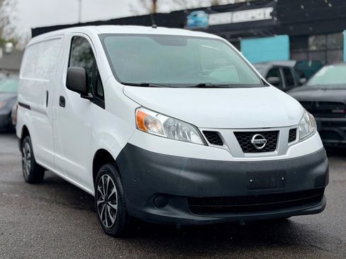 Used 2018 Nissan NV200 S FWD image 1
