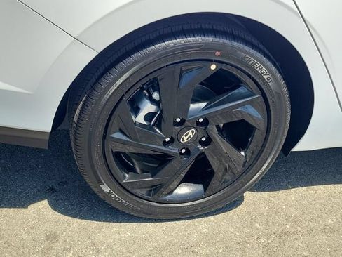 New 2026 Hyundai Elantra SEL Sport FWD image 29