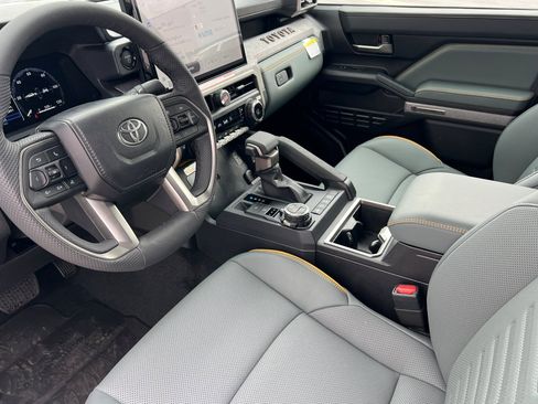 New 2025 Toyota Tacoma Trailhunter image 7