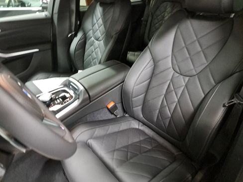 New 2026 BMW X5 xDrive40i w/ M Sport Package image 17