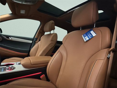 Certified 2025 Genesis GV80 2.5T Prestige image 9