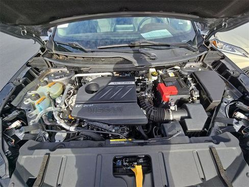 Certified 2023 Nissan Rogue SV image 30