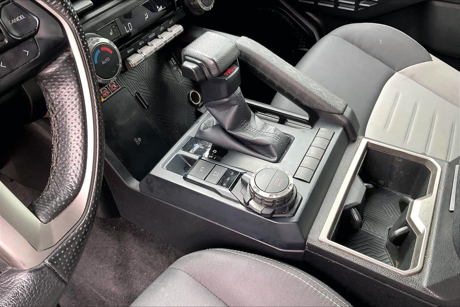 Used 2024 Toyota Tacoma TRD Sport w/ TRD Sport Upgrade Package AWD/4WD image 16