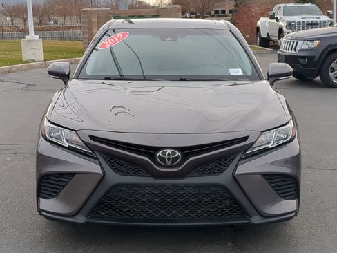 Used 2019 Toyota Camry SE w/ Audio Package image 8