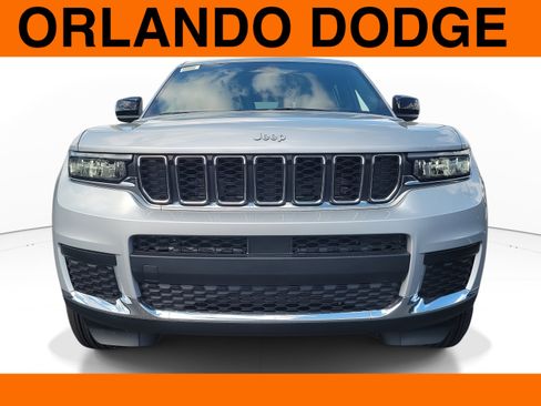 New 2026 Jeep Grand Cherokee L Laredo image 3