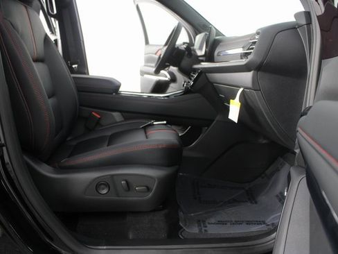 New 2026 Chevrolet Traverse RS image 26