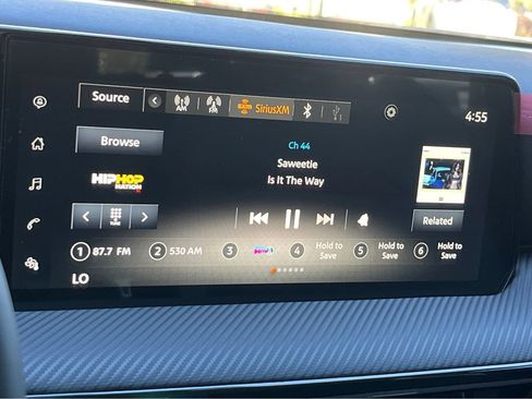 Used 2025 Nissan Kicks SR FWD image 21