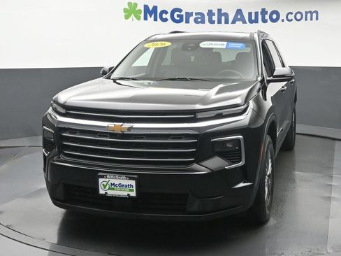 Used 2026 Chevrolet Traverse LT w/ Driver Confidence Package AWD/4WD image 21