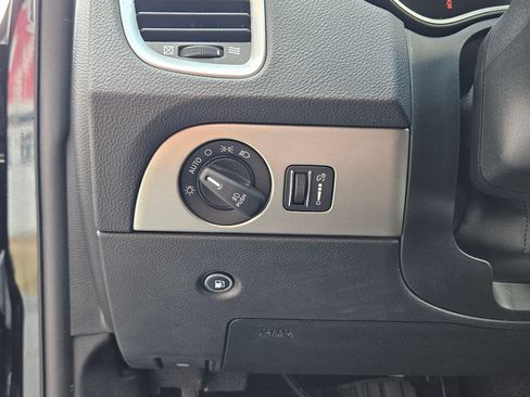 Used 2019 Dodge Durango SXT w/ 3rd Row Seating Group RWD image 19