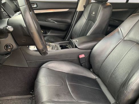 Used 2011 INFINITI G37 x w/ Premium Pkg image 17