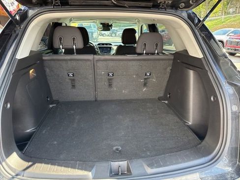 Used 2023 Chevrolet TrailBlazer LT w/ Convenience Package image 3