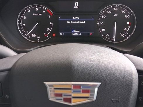 Used 2023 Cadillac XT4 Luxury image 9