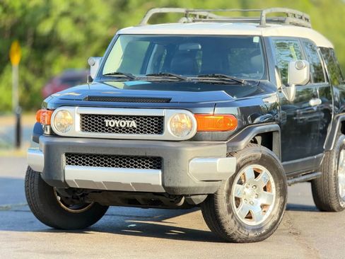 Used 2007 Toyota FJ Cruiser 4WD image 25