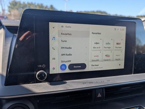 Used 2024 Toyota Prius LE image 23