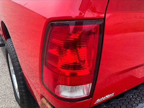 Used 2017 RAM 1500 Express w/ Express Value Package AWD/4WD image 29