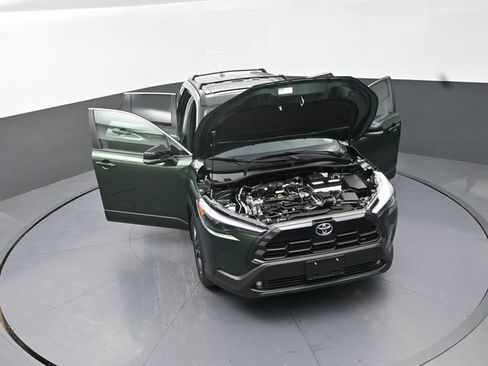 Used 2026 Toyota Corolla Cross XLE w/ Convenience Package image 9