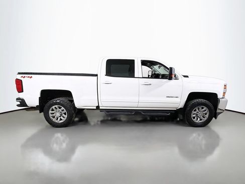 Used 2018 Chevrolet Silverado 3500 LT AWD/4WD image 5