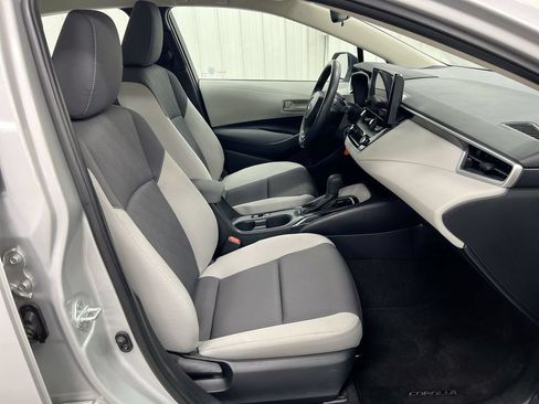 Used 2024 Toyota Corolla LE FWD image 22
